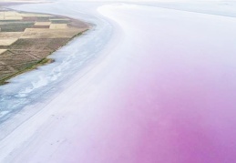 Tuz Gölü küçülüyor