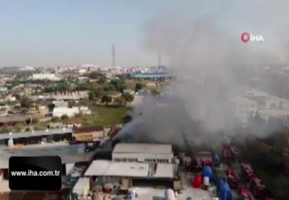 Tuzla'da bir iş yerinde yangın!