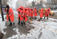 Tuzlama ve kar temizleme çalışmaları aralıksız sürüyor