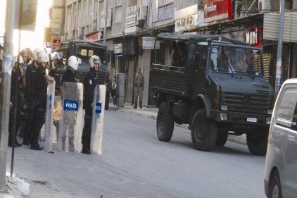 13&#8217;ü kamu personeli 45 kişi sorguya alındı