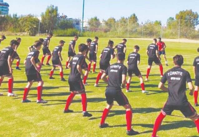 U16 Milli Takımı Antalya’da çalışmasını sürdürüyor