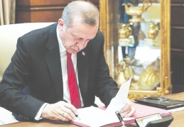 Üç bakanlığa çok sayıda atama