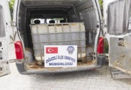Üç bin litre gümrük kaçağı akaryakıt ele geçirildi