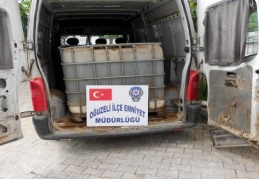 Üç bin litre gümrük kaçağı akaryakıt ele geçirildi