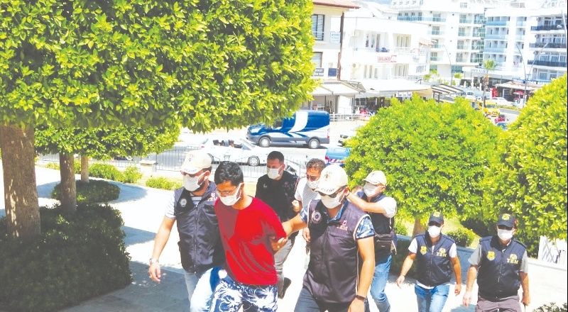 Üç ilde bombalı eylemlere karışan terör örgütü üyesi Marmaris’te yakalandı
