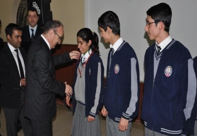 Üç okul da bilgi yarışmasını aynı puanla bitirdi