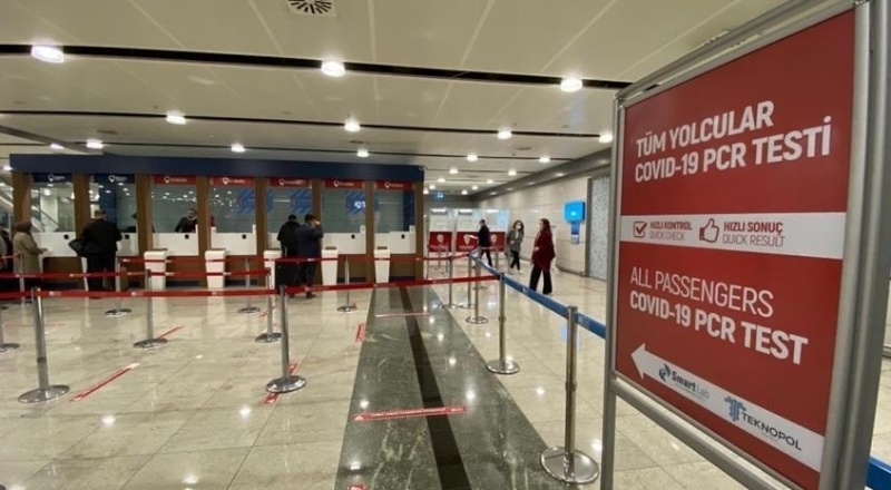 Uçakla şehirler arası seyahatte aşısızlar için PCR zorunluluğu yeniden getirildi