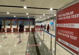 Uçakla şehirler arası seyahatte aşısızlar için PCR zorunluluğu yeniden getirildi