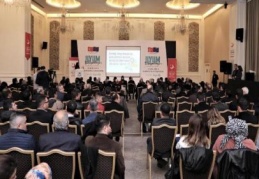 Uçaner: Türkiye’nin İlk ve Tek Suriye Masası’na Sahip Odayız