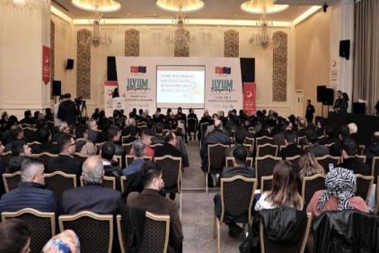 Uçaner: Türkiye&#8217;nin İlk ve Tek Suriye Masası&#8217;na Sahip Odayız