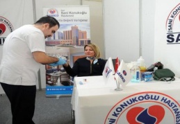 Ücretsiz tansiyon ve kan şekeri ölçümü yapılıyor