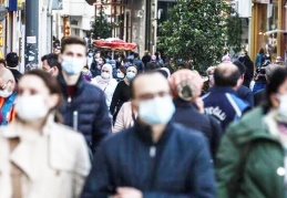 Üçüncü dalgaya kendi halimize bırakılmış gibi gidiyoruz