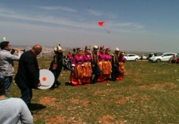 Uçurtmalar gökyüzünü süsledi