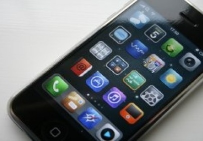 Ucuz iPhone geliyor