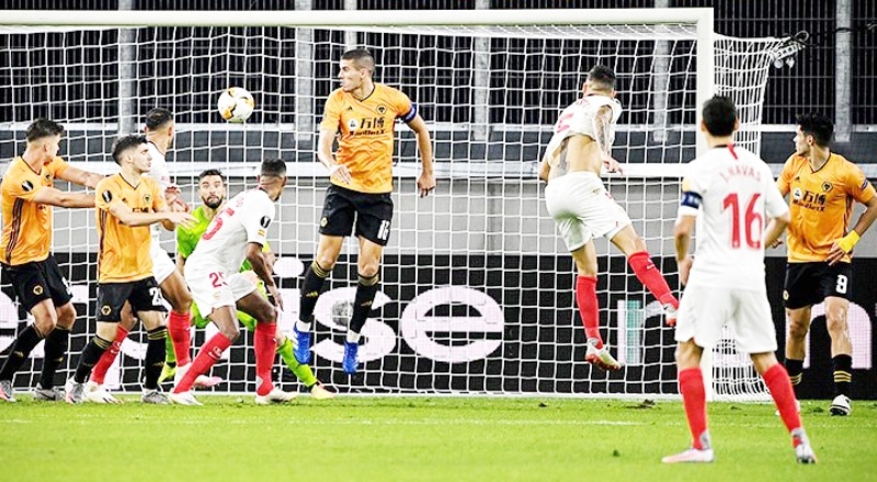 UEFA Avrupa Ligi'nde yarı finalistler belli oldu