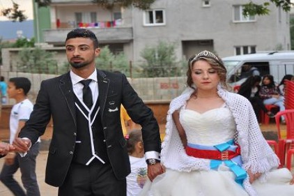 Ukraynalı gelin internetten aşık oldu