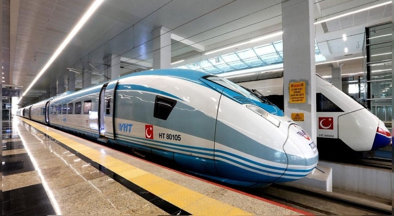 Ulaştırma ve Altyapı Bakanı Karaismailoğlu: Yatırımlar artarak devam ediyor