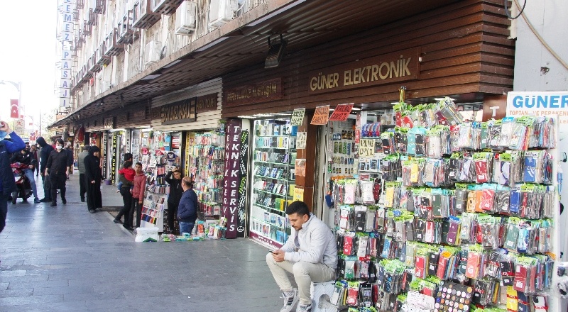 Ülkede tam bir ekonomik buhran ve kaos yaşanıyor