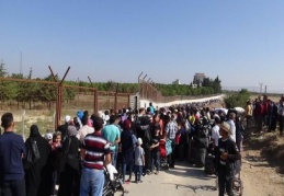 Ülkelerinde bayram yapabiliyorlarsa demek ki orada yaşayabilirler de...