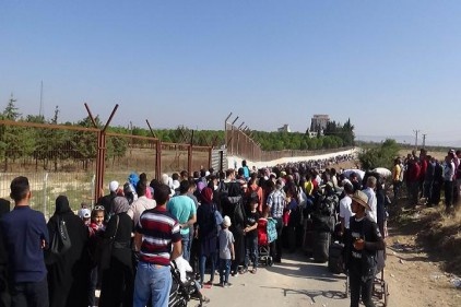 Ülkelerinde bayram yapabiliyorlarsa demek ki orada yaşayabilirler de...
