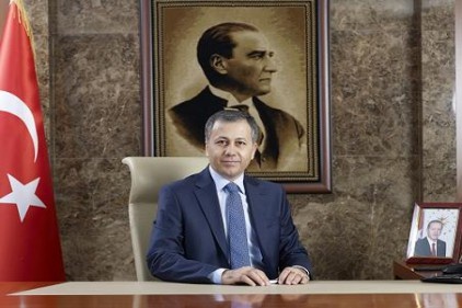 Ülkemizin ve milletimizin güvenliği için kendi canlarını ortaya koymaktadır