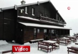 Uludağ'a Nisan karı... Arap turistler kızak kaydı