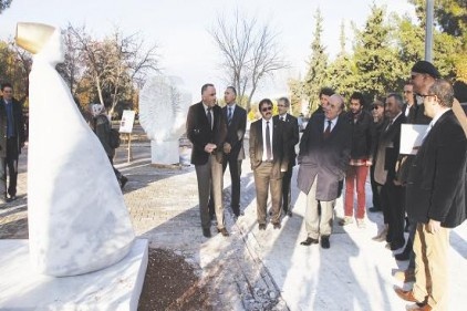 Uluslararası Taş Heykel Sempozyumu yapılıyor