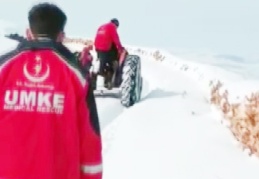 UMKE ekibi kara saplandı, imdadına başka UMKE ekibi yetişti