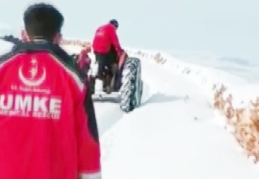 UMKE ekibi kara saplandı, imdadına başka UMKE ekibi yetişti