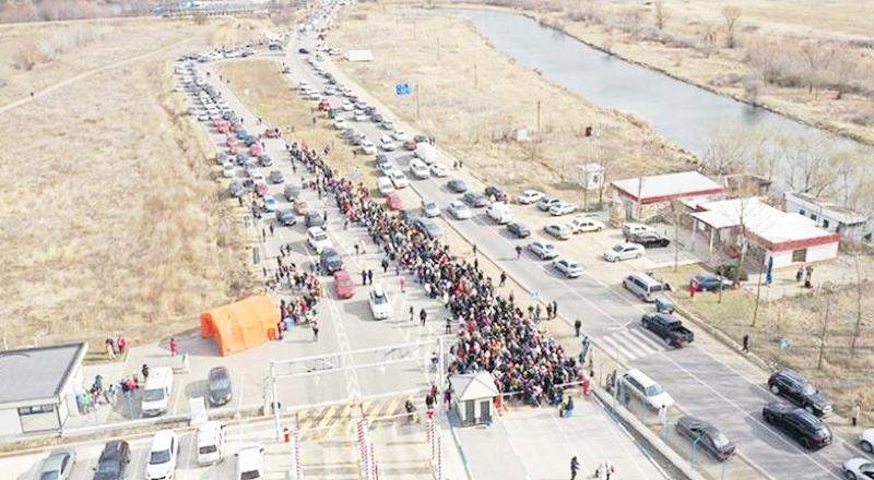 UNCHR: Ukrayna'dan komşu ülkelere sığınan mülteci sayısı 677 bin oldu