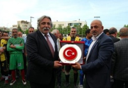 9’uncu Sani Konukoğlu Futbol Turnuvası sona erdi