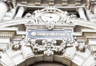 UniCredit, Yapı Kredi'deki yüzde 18 payını Koç Holding'e satacak
