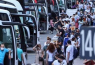 Üniversite öğrencileri evine dönemiyor