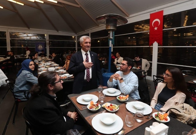 Üniversite öğrencilerine 3 bin TL ödemenin başvuruları alınıyor