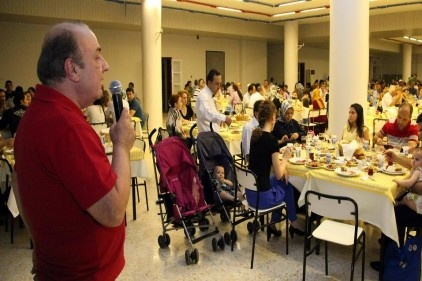 Üniversitede iftar yemeği yendi