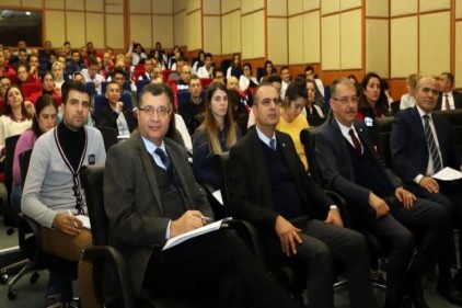 &#8220;Üniversiteler, sadece eğitim vermekle yetinmemeli&#8220;