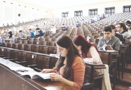 Üniversiteler sanal hale gelecek ve eğitimin niteliği düşecek