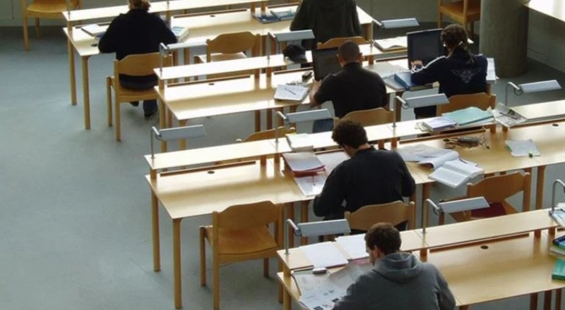 Üniversitelerde 'hibrit eğitim' başlıyor