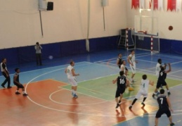 Üniversitelerin dostluk maçı