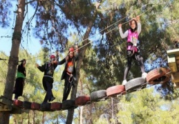 Üniversiteli gençlerin doğayla buluşması renkli anlara sahne oldu