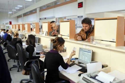Üniversiteli işçiler memuriyete geçiriliyor