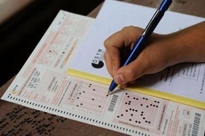 Üniversiteye giriş sınavı başvuruları bugün başlıyor. Başvuru kılavuzu yayınlandı. Kılavuza göre birçok değişiklik var