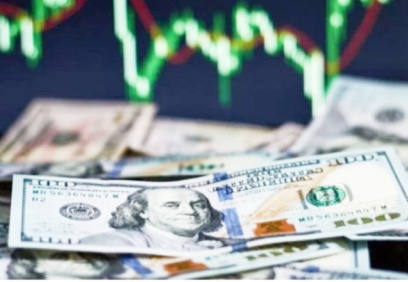 Ünlü isimlerden 'dolar' ve 'euro' tepkileri: "Kafa üstü çakılıyoruz"