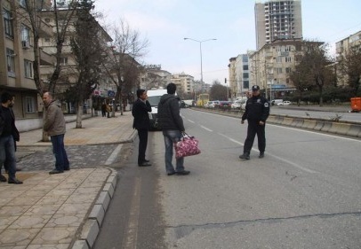 Unutulan çanta bomba paniği yaşattı