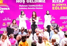 Unutulmaya yüz tutmuş mani, ninni fıkra ve tandır hikayelerini derlediler