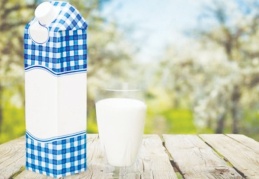 Üreticiden 2.8 TL'ye alınan süt, markette 8 TL'ye satılıyor