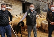 Üretim maliyetlerini ve halkın alım gücünü göz önünde bulunduruyoruz