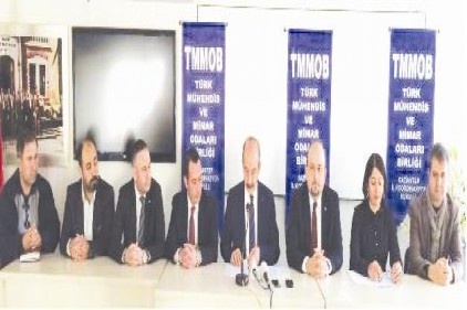 Üretimden uzaklaşarak sanayisizleşme ve tarım alanlarının talanı söz konusu