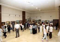 Usta ressamlara taş çıkartacak resimler göz kamaştırdı