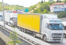 Uygulama bugün başladı; transit yük taşıyan araçlar trafiğe giremeyecek